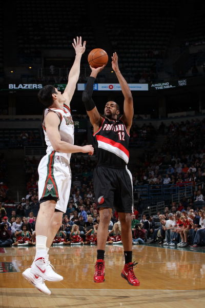 更是对场馆 更是对场馆